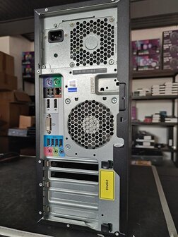 HP Z240 tower-PC Core i7 7700 16GB 256GB SSD Windows 11 Pro